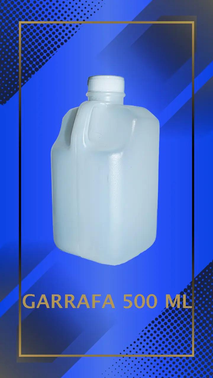 Botella 500 ml tipo garrafa color natural con tapa blanca con leyenda escrita en fondo azul